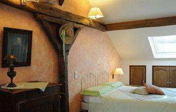 Le Vendome Cote Jardin Bed & Breakfast